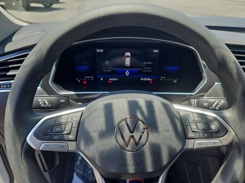 Used 2023 Volkswagen Tiguan S image 29