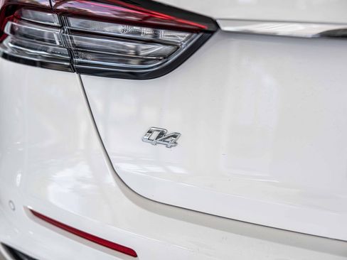 Used 2023 Maserati Quattroporte Modena Q4 image 15