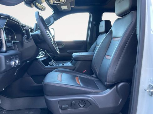 Certified 2024 GMC Sierra 2500 AT4 w/ AT4 Premium Plus Package AWD/4WD image 9