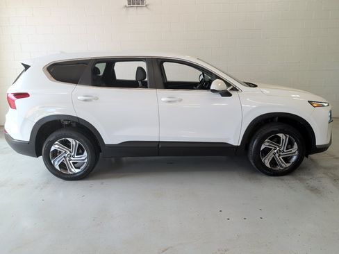 Used 2023 Hyundai Santa Fe SE w/ Cargo Package AWD/4WD image 2