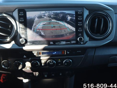 Used 2021 Toyota Tacoma TRD Off-Road image 19