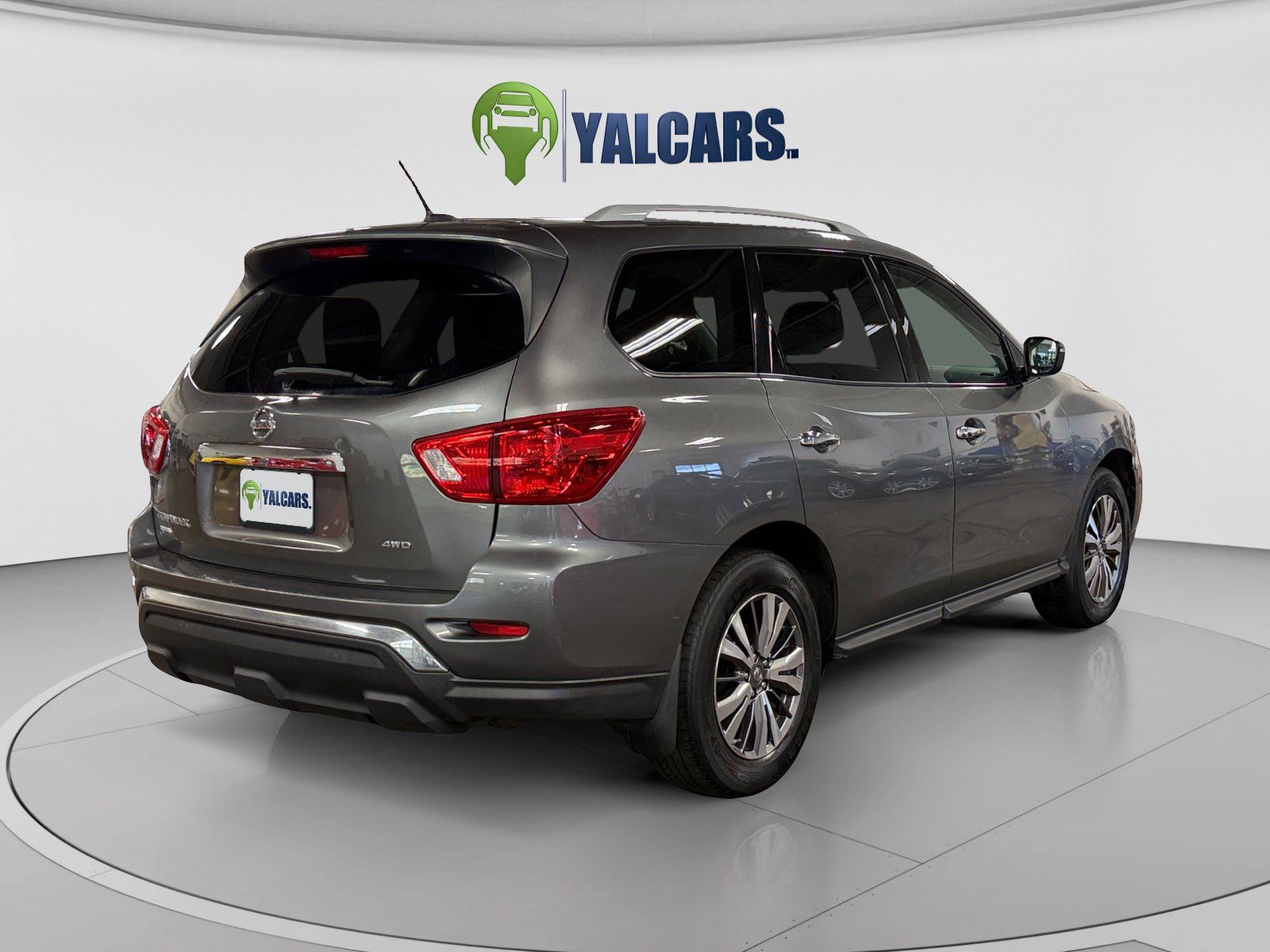 Used 2018 Nissan Pathfinder S AWD/4WD image 5