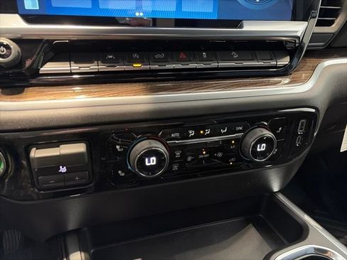 New 2026 Chevrolet Silverado 1500 RST AWD/4WD image 20