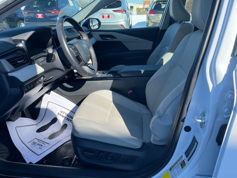 Certified 2025 Toyota Camry XLE image 10