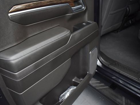 Used 2022 GMC Sierra 1500 Elevation AWD/4WD image 17