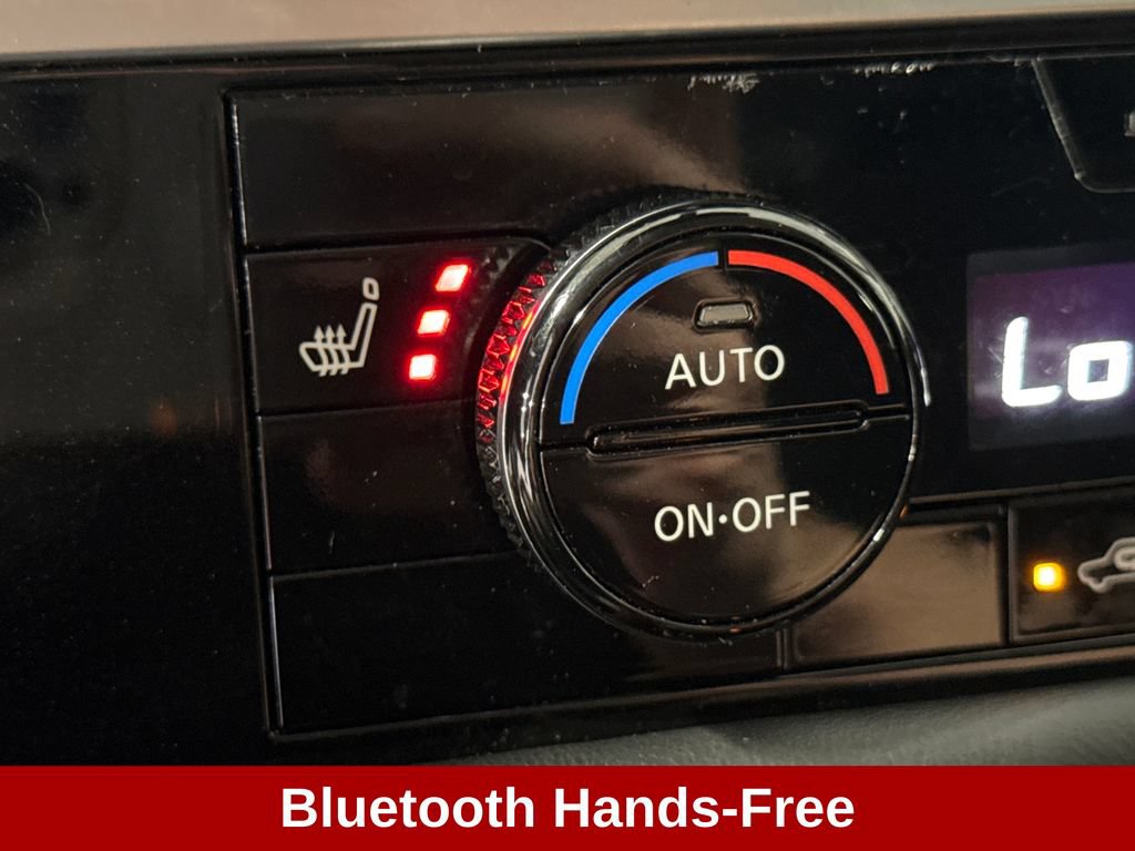 Used 2025 Nissan Pathfinder SV AWD/4WD image 15