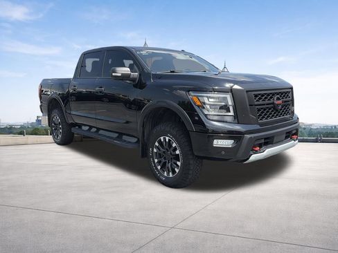 Used 2021 Nissan Titan PRO-4X w/ Pro-4x Convenience Package AWD/4WD image 7