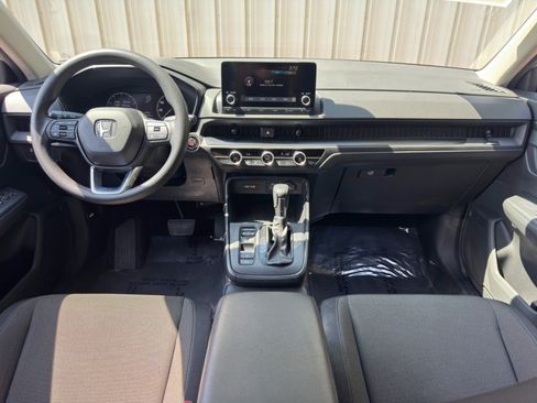 Used 2024 Honda CR-V LX image 11