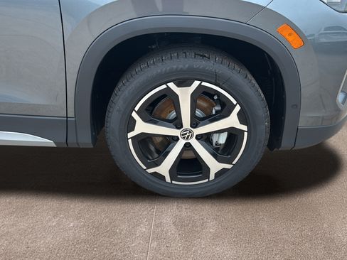 New 2026 Volkswagen Tiguan SE AWD/4WD image 9