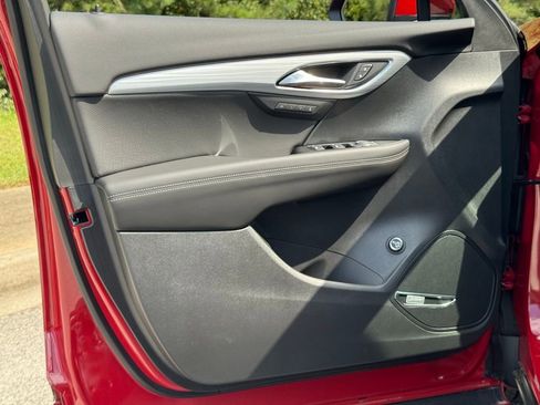 New 2025 Buick Envision Avenir image 16