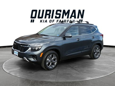 Certified 2024 Kia Seltos S image 2