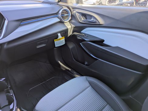 New 2026 Chevrolet Trax LT image 11