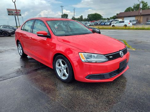Used 2012 Volkswagen Jetta TDI w/ TDI Appearance Pkg FWD image 7