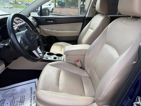 Used 2017 Subaru Outback 2.5i Limited w/ Popular Package #5 AWD/4WD image 14