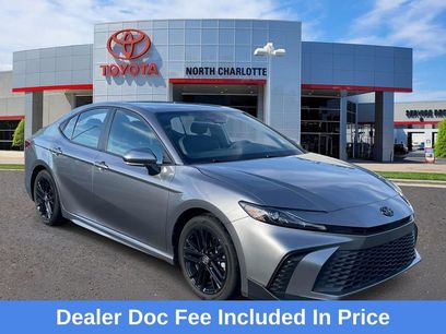 Used 2025 Toyota Camry SE w/ Convenience Package