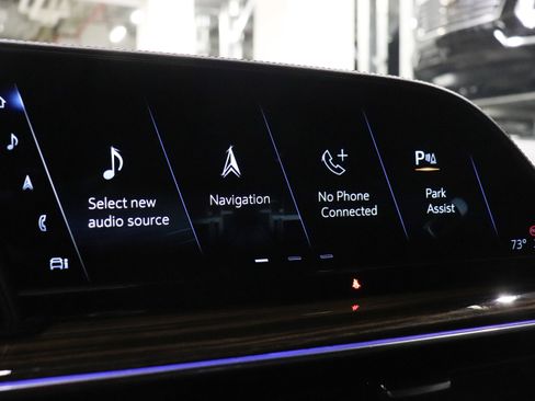 Certified 2022 Cadillac Escalade ESV Luxury AWD/4WD image 33