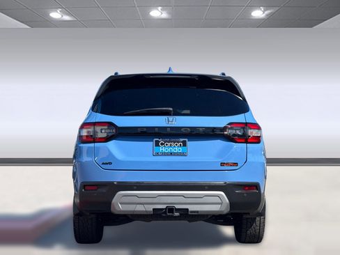 Certified 2024 Honda Pilot TrailSport image 9