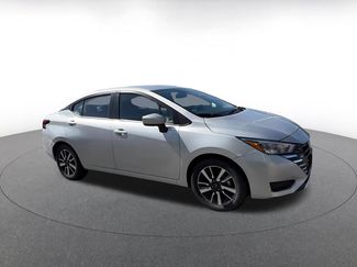 Used 2025 Nissan Versa SV FWD video 2