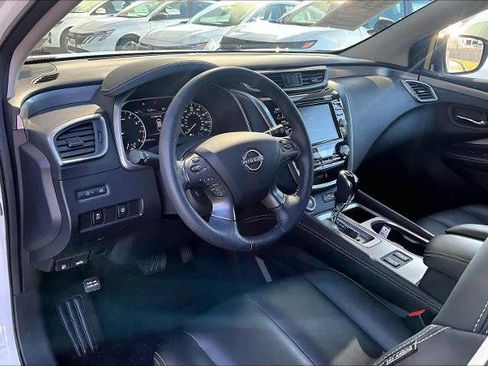 Certified 2024 Nissan Murano SV w/ SV Midnight Edition Package image 17