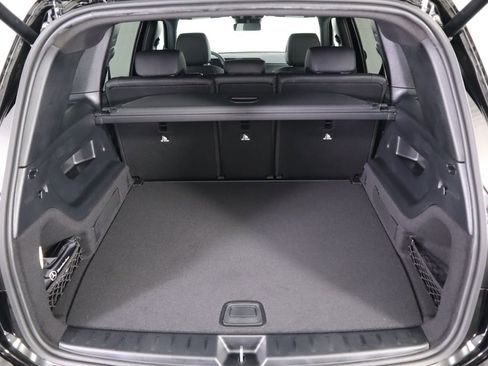 Certified 2025 Mercedes-Benz GLB 250 image 29