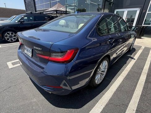 Used 2023 BMW 330i Sedan w/ Parking Assistance Package RWD image 8