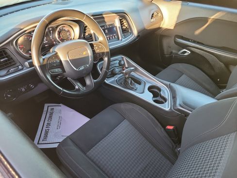 Used 2020 Dodge Challenger SXT image 3