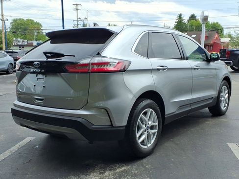 Certified 2022 Ford Edge SEL w/ Convenience Package AWD/4WD image 4