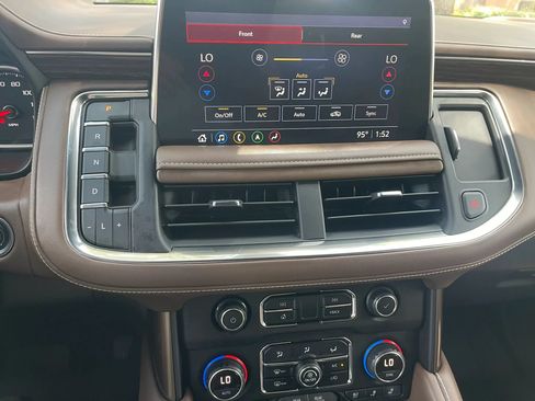 Used 2021 Chevrolet Tahoe High Country w/ Premium Package RWD image 19