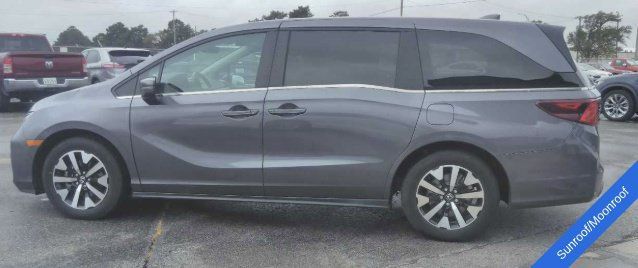Used 2025 Honda Odyssey EX-L image 8