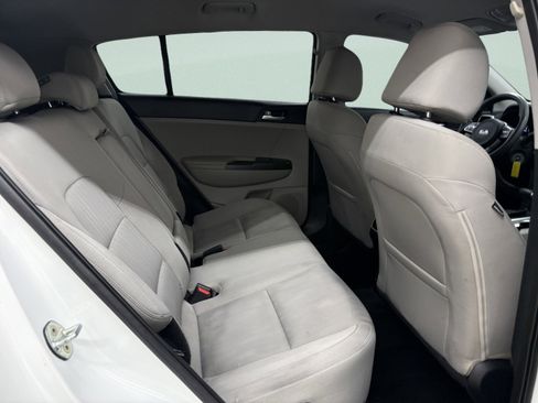 Used 2022 Kia Sportage LX AWD/4WD image 22