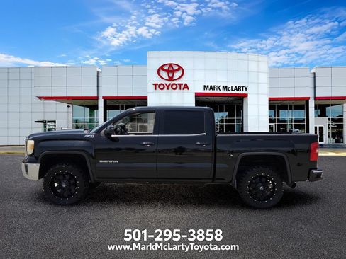 Used 2015 GMC Sierra 1500 SLE w/ SLE Value Package AWD/4WD image 2