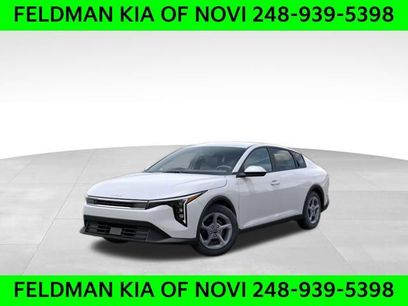 New 2025 Kia K4 LXS