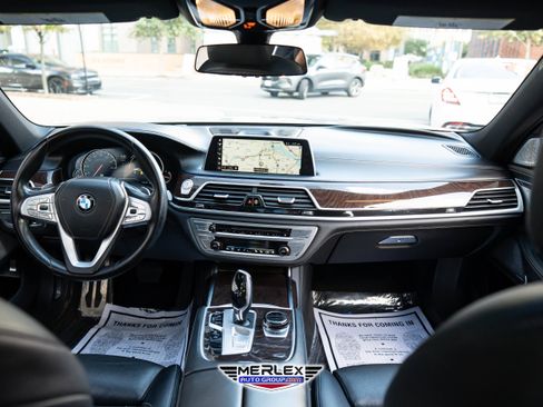 Used 2018 BMW 750i xDrive image 14