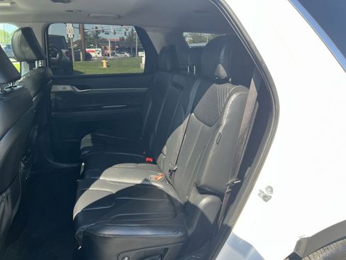 Used 2023 Hyundai Palisade SEL w/ Cargo Package image 33