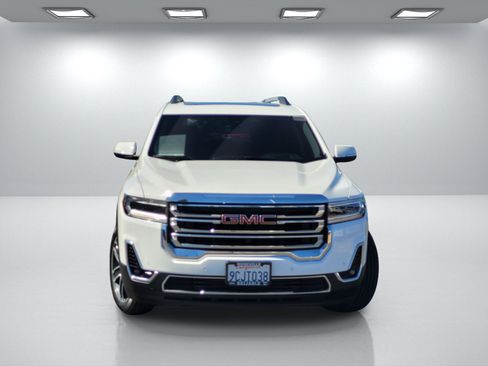 Used 2022 GMC Acadia SLT w/ Technology Package FWD image 2