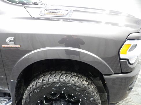 Used 2021 RAM 2500 Laramie w/ Safety Group AWD/4WD image 31