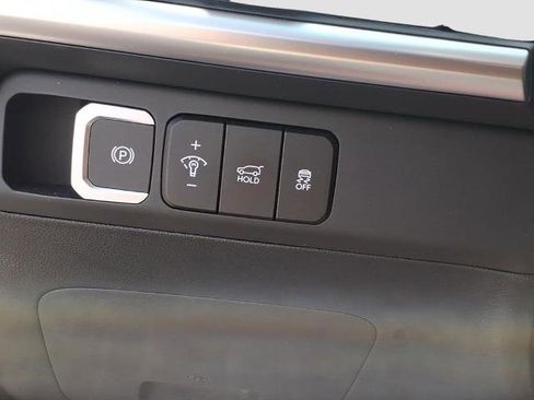 Used 2025 Hyundai Santa Fe SEL FWD image 20