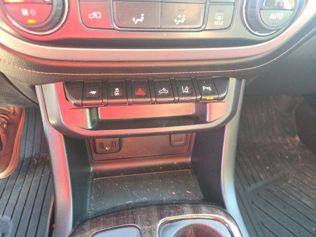Used 2020 GMC Canyon SLE w/ Driver Alert Package RWD image 25