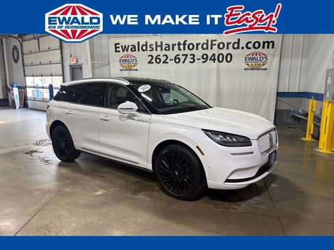 Used 2022 Lincoln Corsair Reserve w/ Equipment Group 201A AWD/4WD image 1