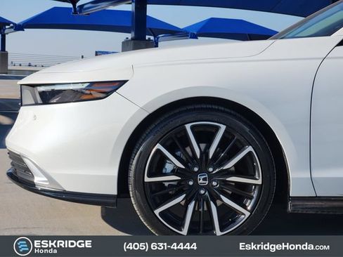 Used 2024 Honda Accord Touring image 8