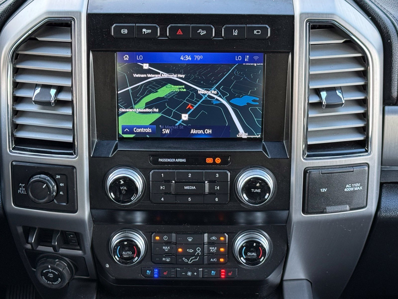 Used 2020 Ford F350 Platinum w/ FX4 Off-Road Package AWD/4WD image 22