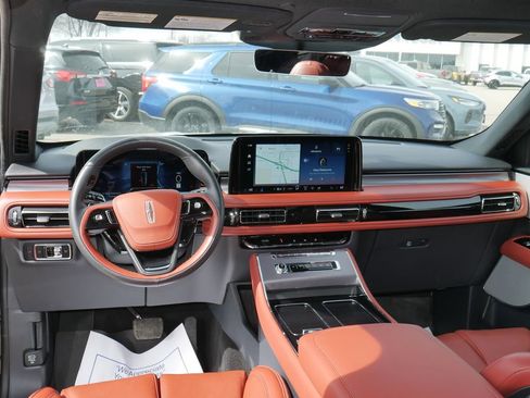 Used 2025 Lincoln Aviator Reserve w/ Equipment Group 201A image 45