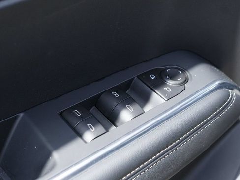 Used 2025 GMC Acadia Elevation FWD image 14