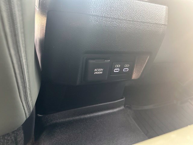 Used 2025 Toyota Tacoma 4x4 Double Cab Hybrid image 45