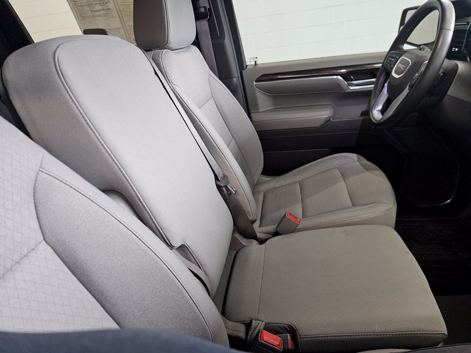 Used 2024 GMC Sierra 1500 SLE AWD/4WD image 33