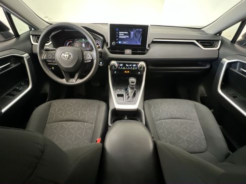 Used 2024 Toyota RAV4 XLE FWD image 22