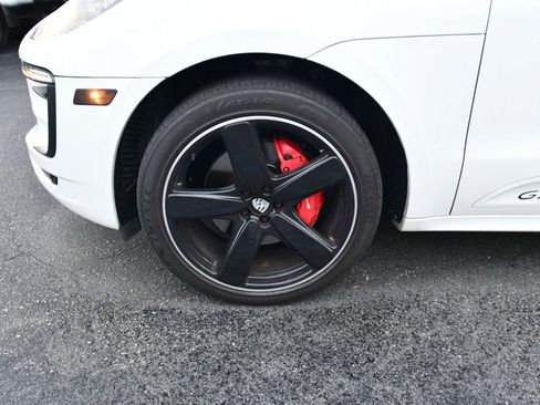 Used 2017 Porsche Macan GTS AWD/4WD image 9