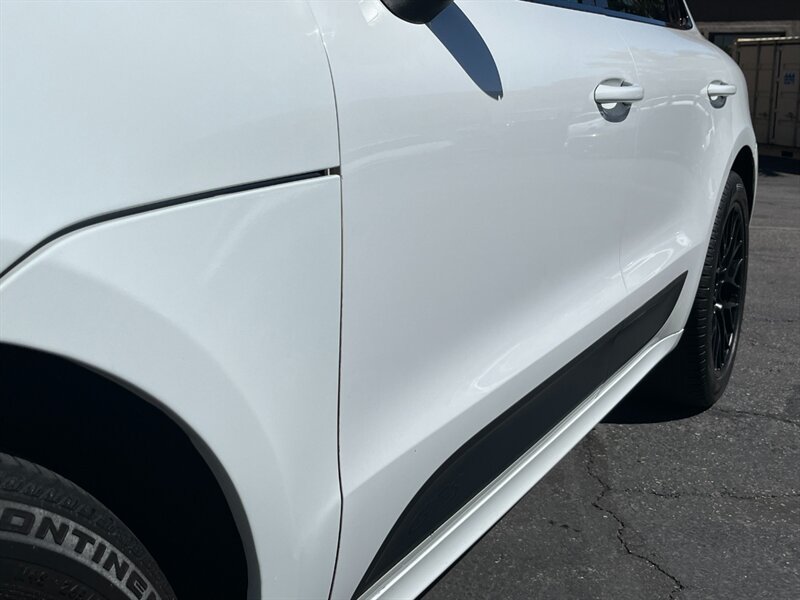 Used 2017 Porsche Macan GTS AWD/4WD image 22