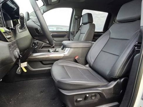 Certified 2025 Chevrolet Silverado 2500 LTZ w/ Z71 Chrome Sport Edition AWD/4WD image 3