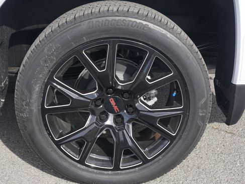 New 2026 GMC Sierra 1500 Denali image 12